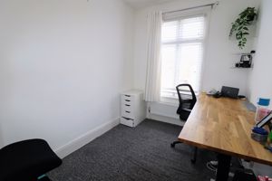 Bedroom- click for photo gallery